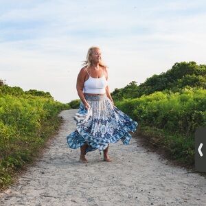 EUC Free People Roaming Wild Printed tiered skirt Size M